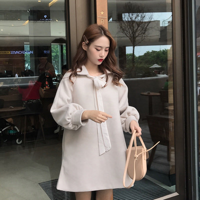 Vastag női ruha nyakkendővel több színben