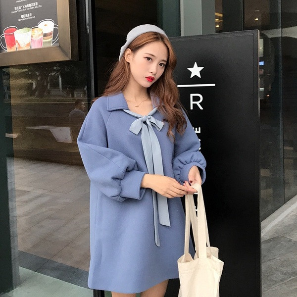 Vastag női ruha nyakkendővel több színben