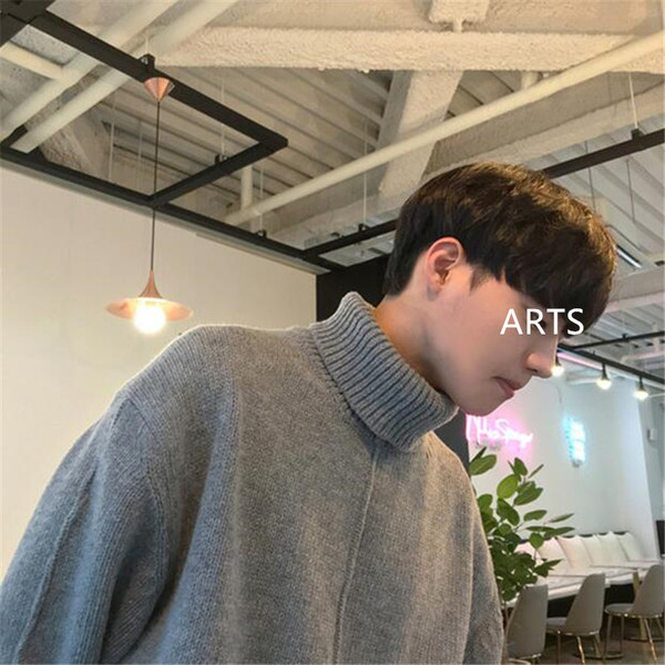 Modern férfi aszimmetrikus pulóver magas gallérral, három színben