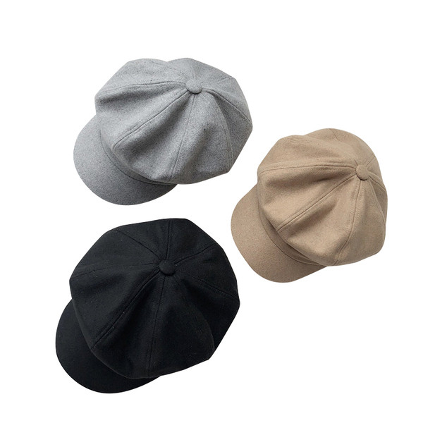 Pălărie modernă de iarnă pentru femei în trei culori