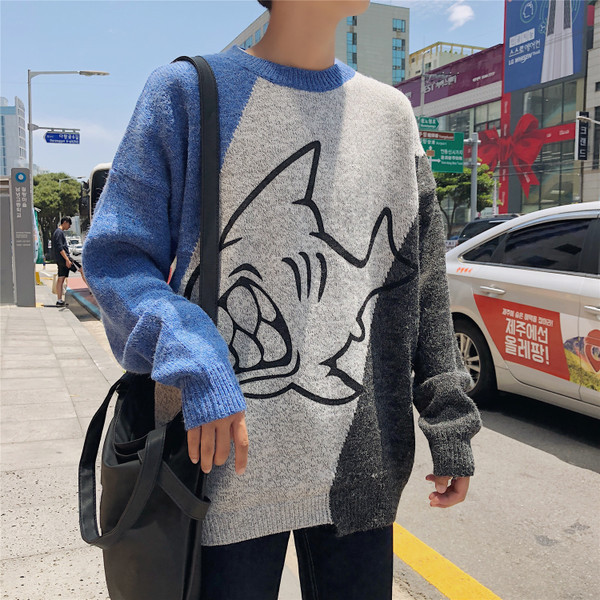 Pulover de ultimă generație pentru bărbați cu o imagine în culori irizate