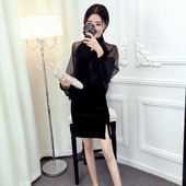 Női fekete ruha öko velúrból, érdekes ujjakkal