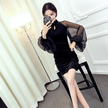 Női fekete ruha öko velúrból, érdekes ujjakkal