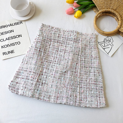 Fekete-fehér rövid női szoknya magas derékkal