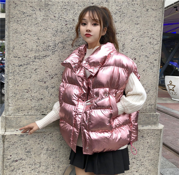 Modern női mellény zsebekkel és fém díszítéssel három színben