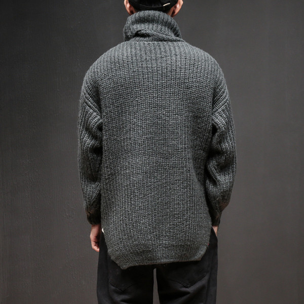 Мъжки удобен пуловер с висока яка в два цвята