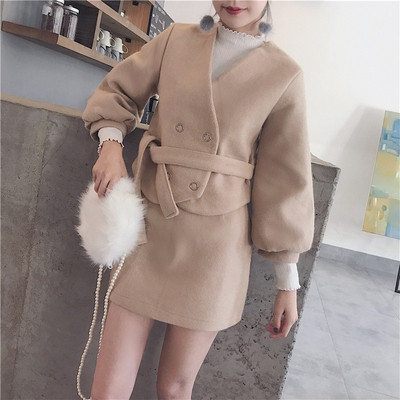 Stílusos női szett barna színben, két részből - szoknya és kabát