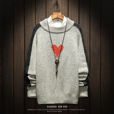 Modern férfi pulóver rátéttel és oldalszalagokkal