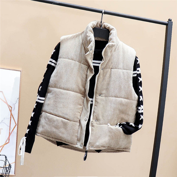 Alkalmi női mellény magas gallérral, három színben