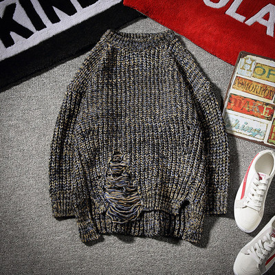 Aktuális férfi pulóver két színben szakadt elemekkel