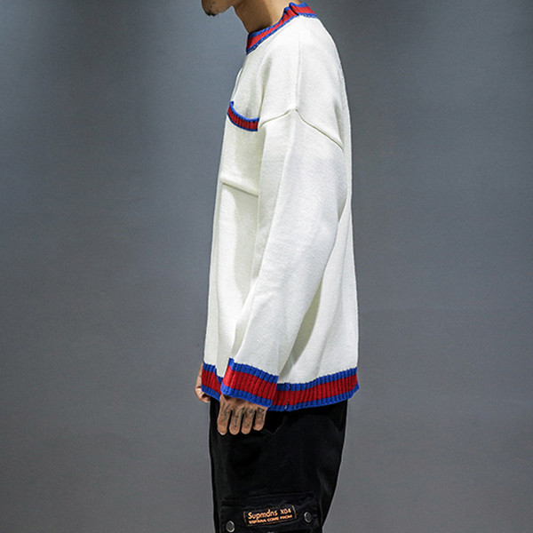 Alkalmi férfi pulóver fehér színben, színes szalagokkal