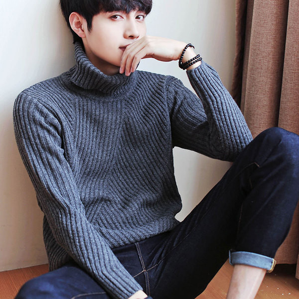 Sima férfi pulóver magas gallérral, négy színben