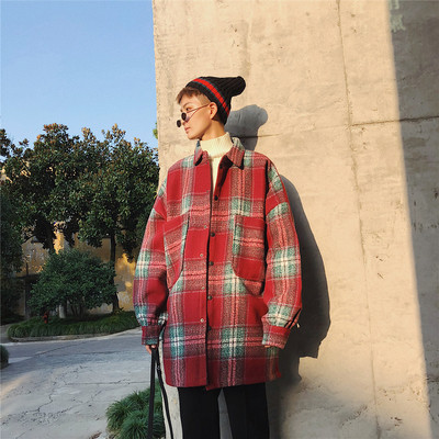 Modern férfi kockás kabát nagy zsebekkel, három színben