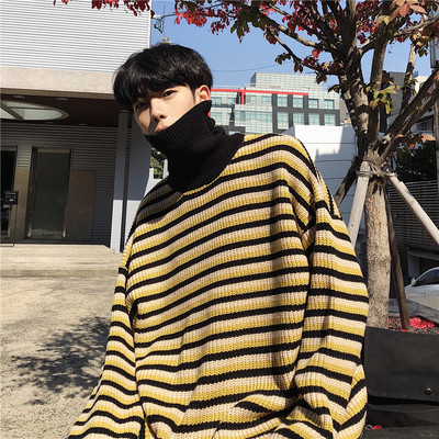 Alkalmi férfi csíkos pulóver magas gallérral széles modellel