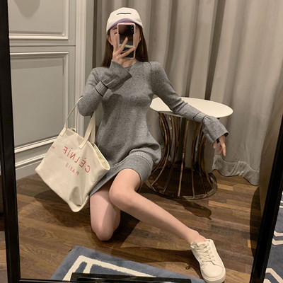 Női téli ruha fekete és szürke színben