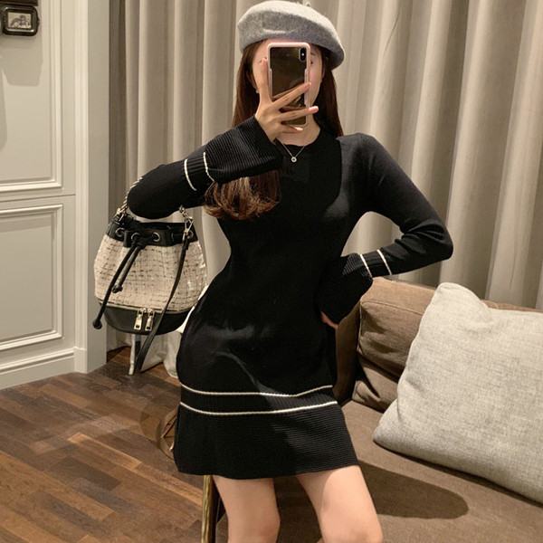 Női téli ruha fekete és szürke színben