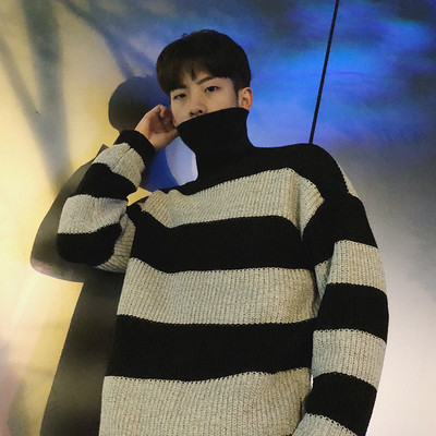 Alkalmi férfi téli pulóver magas gallérral, három színben