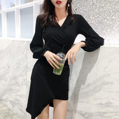 Rochie de dama asimetrica cu decolteu in V in doua culori