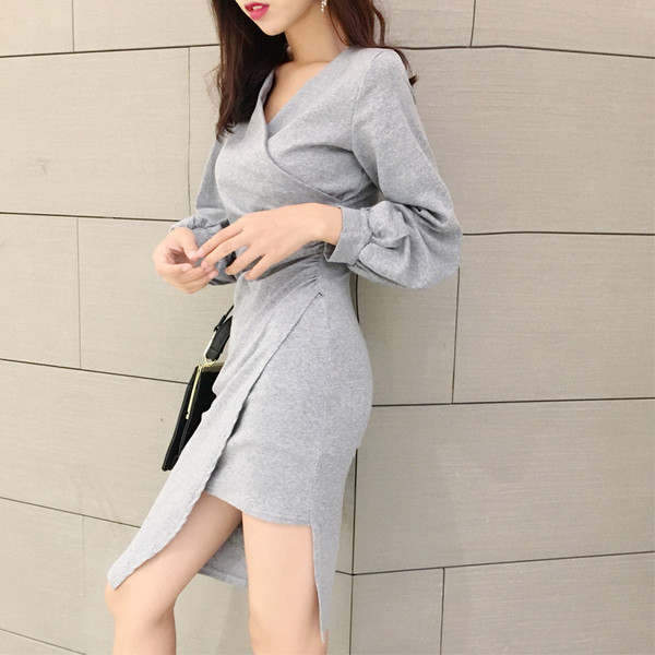 Rochie de dama asimetrica cu decolteu in V in doua culori