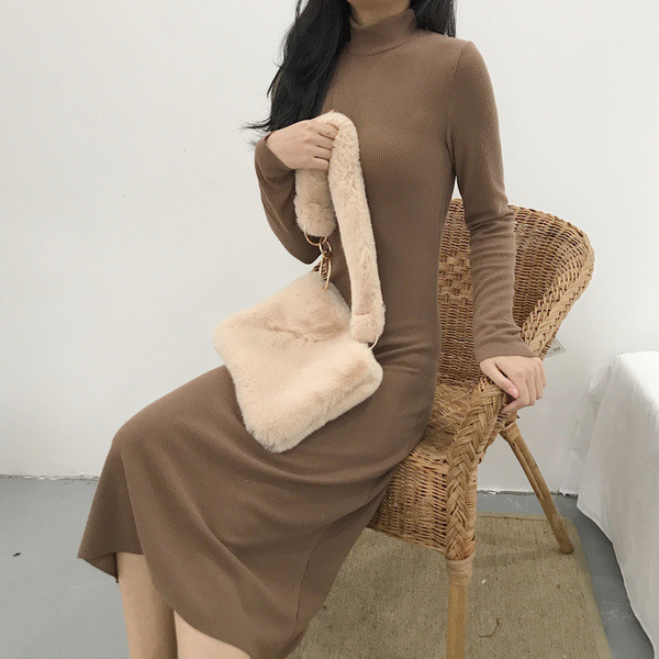 Női hosszú, modern ruha három színben