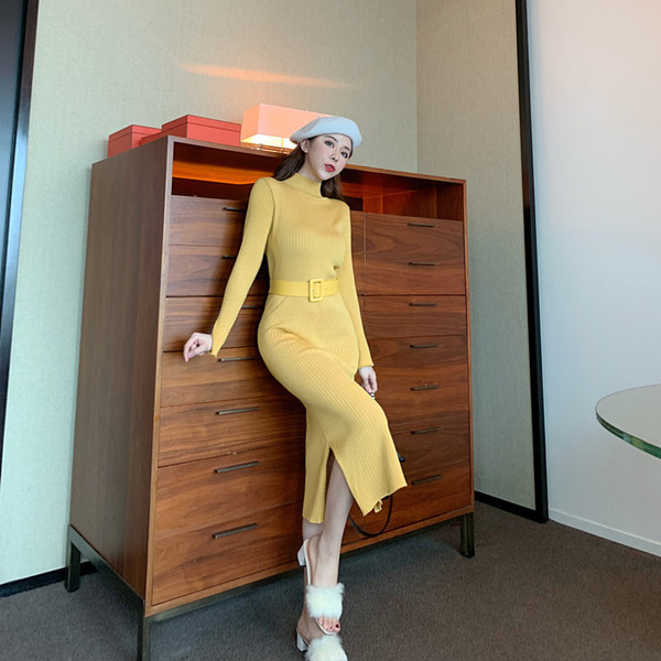 Γυναικεία αθλητικά ρούχα με ζώνη τριών χρωμάτων