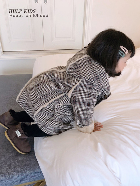 Stílusos gyerek kockás kabát lányoknak puha béléssel