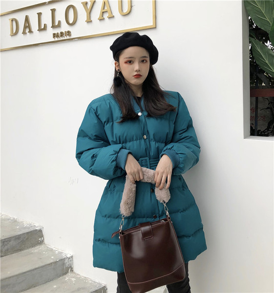 Női téli kabát övvel, két színben