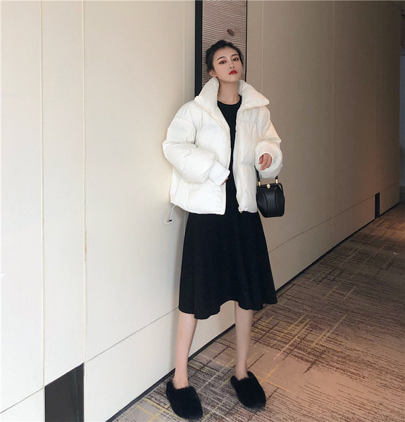 Női kabát O-alakú gallérral, fehér és rózsaszín színben