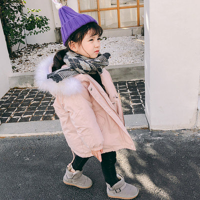 Aktuális gyerekkabát, hátul rátéttel, két színben