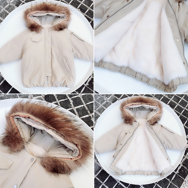 Alkalmi gyerekkabát két színben, pehely kapucnival