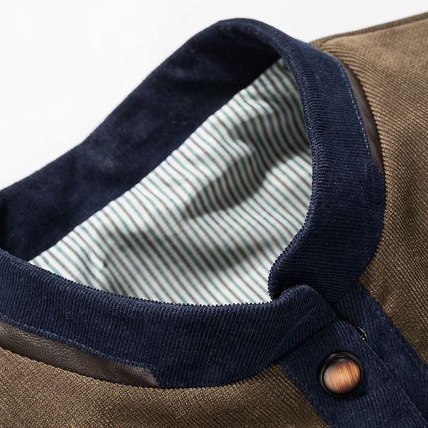 Jachetă bărbătească stilată cu nasturi în două culori