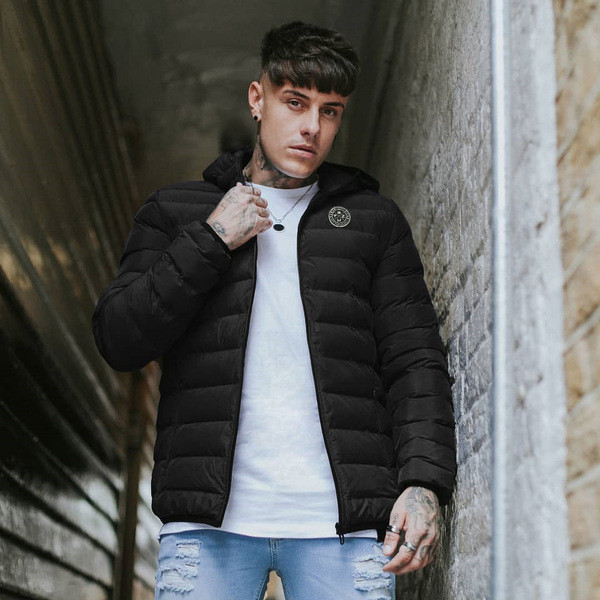 Modern férfi kabát kapucnival, két színben