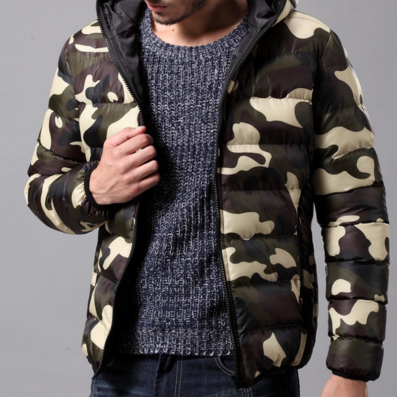 Alkalmi férfi kabát kapucnival, terepszínű mintával, három színben