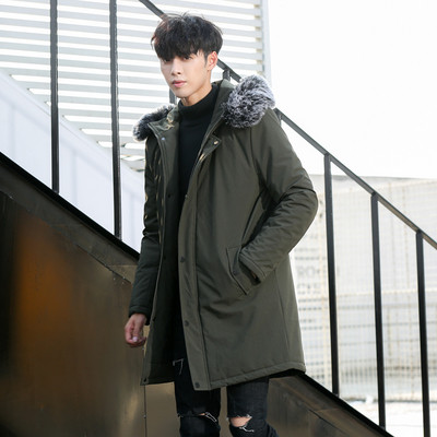 Férfi téli kabát rátéttel és kapucnival, fekete és zöld pehelyszínnel