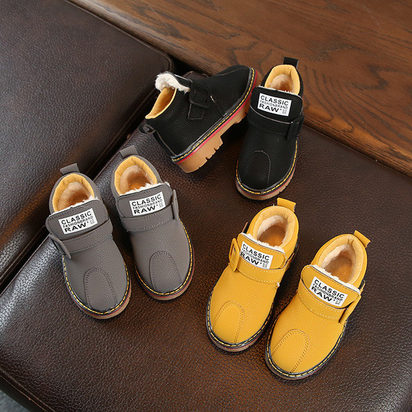 Cizme calde de iarna pentru baieti in trei culori