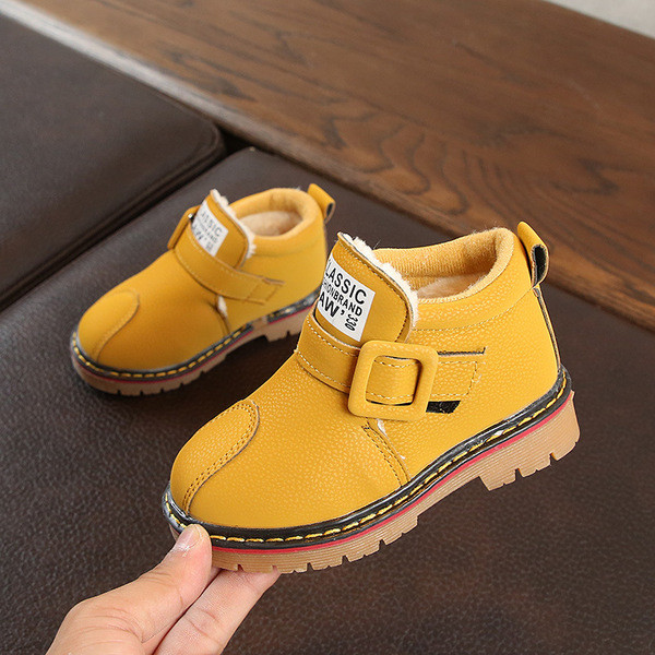 Cizme calde de iarna pentru baieti in trei culori