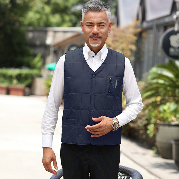 Alkalmi férfi mellény V-alakú gallérral, három színben