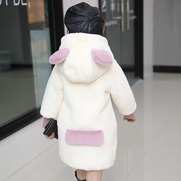 Bolyhos gyerekkabát lányoknak fehér és rózsaszín színben