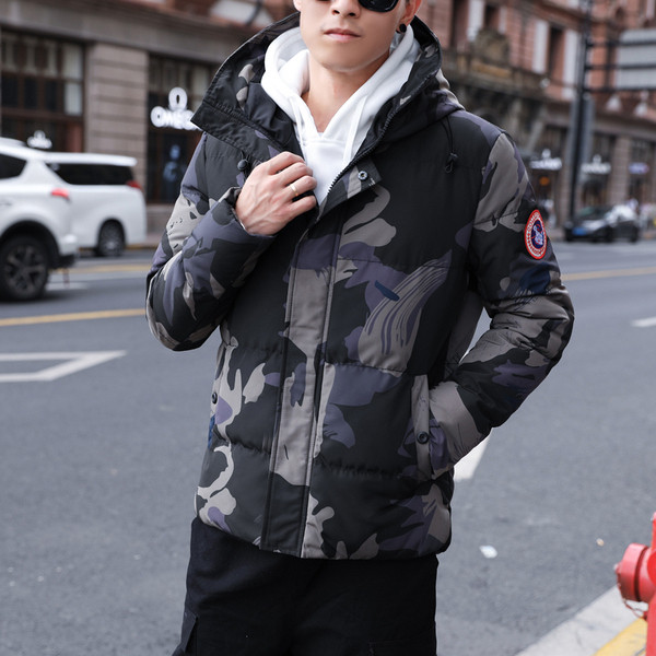 Jacheta de camuflaj pentru barbati cu gluga in doua culori