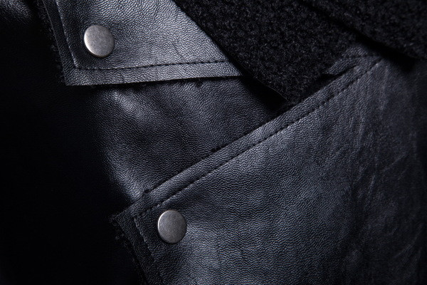 Актуално мъжко яке от еко кожа с мека подплата в черен цвят