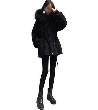 Modern női kabát kapucnival, fehér és fekete színben