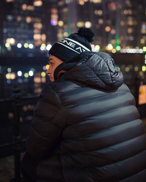 Férfi alkalmi kabát kapucnival, két színben