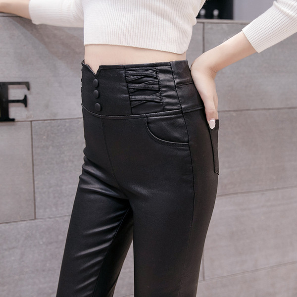 Fekete rugalmas női nadrág magas derékkal