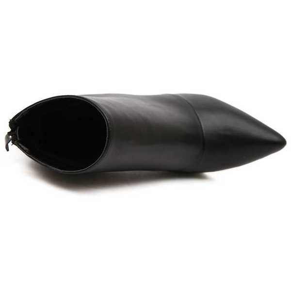 Stílusos női csizma vékony sarkú - két modell