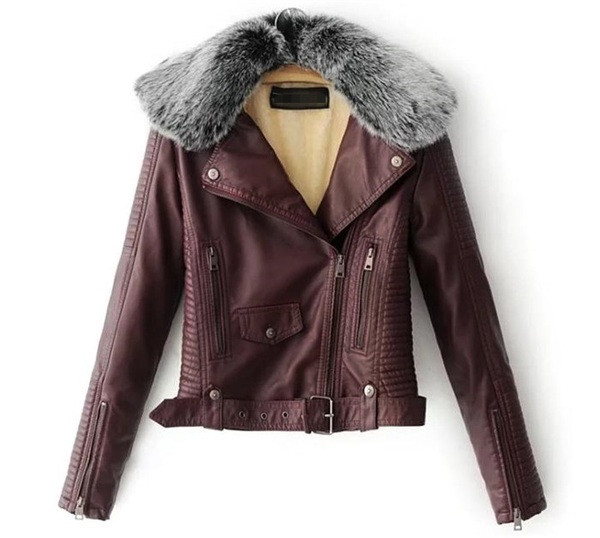 Модерно дамско яке от еко кожа с пухена яка в черен и кафяв цвят