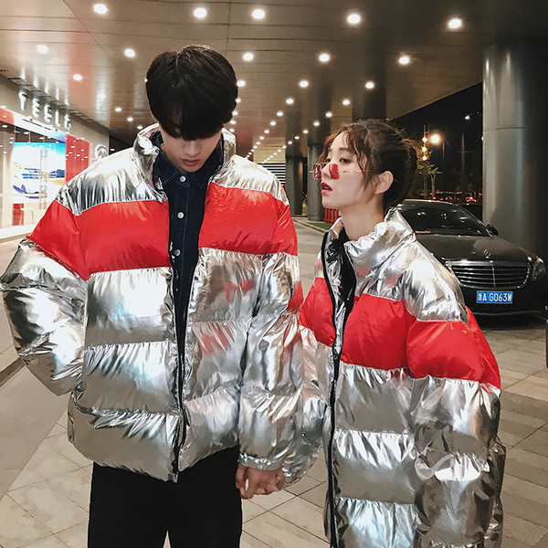 Hétköznapi téli kabát felirattal, férfiaknak és nőknek egyaránt