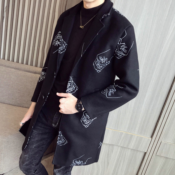 Elegáns férfi kabát hímzéssel - két modell