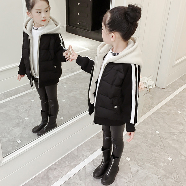 Gyerekkabát lányoknak két színben - fekete és piros