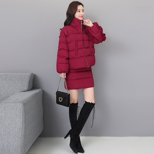 Női téli szett több színben, beleértve a kabátot és a szoknyát