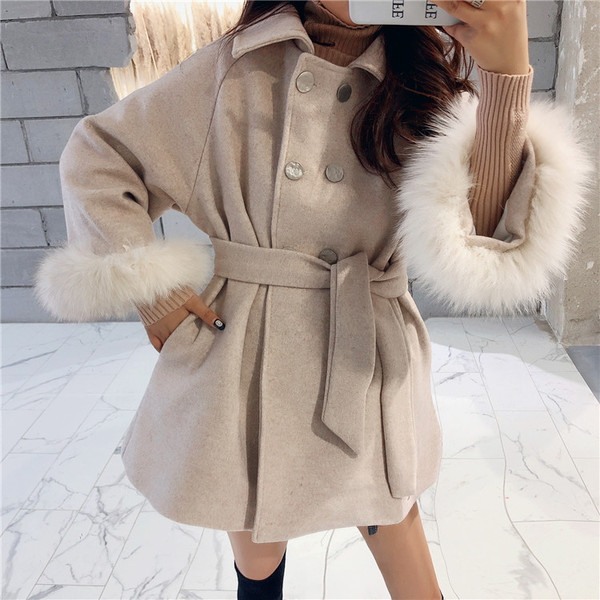 Palton elegant de damă cu puf în trei culori și curea